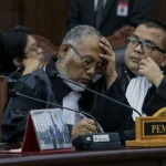 Ahmad Doli Kurnia memberikan keterangan mengenai dugaan pasal selundupan di PKPU