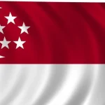 Bendera Singapura berkibar di depan kantor Kedutaan Besar Singapura.