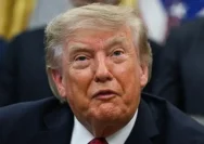 Donald Trump saat menyampaikan pidato kampanye di Georgia