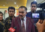 Foto Kamaruddin Simanjuntak saat menyampaikan keterangan pers