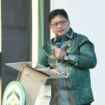 Gedung Mahkamah Konstitusi dan logo Partai Amanat Nasional