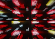 Grafik penurunan Indeks Harga Saham Gabungan di Bursa Efek Indonesia