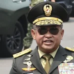 Kepala Staf Angkatan Darat Jenderal Maruli Simanjuntak memberikan keterangan kepada wartawan di Istana Kepresidenan Jakarta.