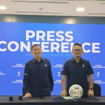 Kericuhan suporter di stadion saat laga Persita melawan Persija