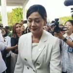 Ketua Dewan Komisioner OJK Friderica Widyasari Dewi saat tiba di Istana Kepresidenan Jakarta