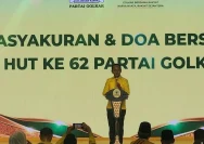 Ketua Umum Partai Golkar Bahlil Lahadalia memberikan keterangan terkait dinamika politik nasional