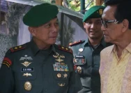 Pangdam XXVI Mataram Mayjen TNI Drajad Brima Yoga saat berkoordinasi dengan Gubernur DIY Sri Sultan Hamengku Buwono X