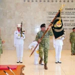 Panglima TNI Jenderal TNI Agus Subiyanto saat memimpin upacara sertijab di Mabes TNI Cilangkap.