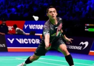 Pebulutangkis tunggal putra Indonesia Jonatan Christie saat berlaga di turnamen bulu tangkis internasional.