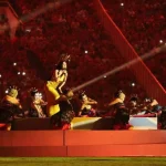 Penyanyi Anggun C Sasmi saat tampil di Stadion Utama Gelora Bung Karno