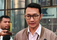 Penyidik KPK mendalami aliran uang terkait sengketa lahan di Kabupaten Bogor.