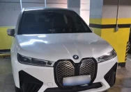Penyitaan kendaraan mewah dalam kasus dugaan korupsi dana siap pakai kebencanaan BNPB oleh KPK.