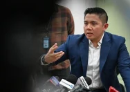 Presiden Prabowo Subianto memimpin sidang kabinet paripurna