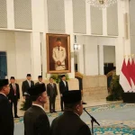 Presiden Prabowo Subianto saat memimpin prosesi pelantikan pejabat baru di Istana Kepresidenan.
