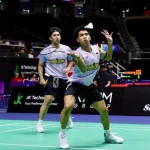 Sabar Karyaman Gutama dan Moh Reza Pahlevi Isfahani saat bertanding di lapangan bulu tangkis
