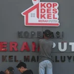 Suasana konferensi pers di Kementerian Koperasi mengenai penataan manajer Koperasi Desa Merah Putih