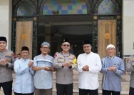 Wakapolda Jateng Brigjen Andi Herindra Rahmawan saat memberikan keterangan terkait penggeledahan pesantren