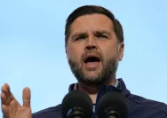 Wakil Presiden Amerika Serikat JD Vance saat memberikan keterangan pers terkait kebijakan luar negeri.